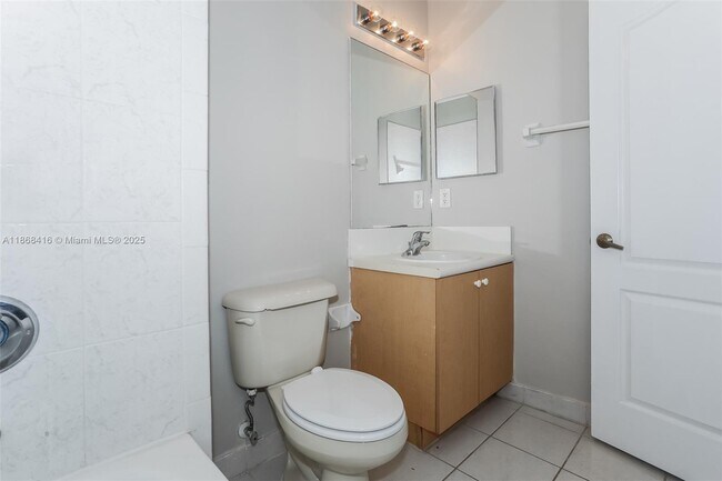 Building Photo - 1700 NE 37th Pl