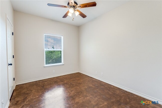 Building Photo - 1131 Rocky Ridge Loop