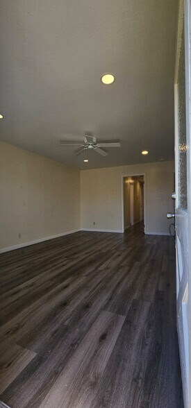 Building Photo - 451 Carneros Ave