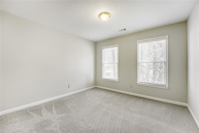 Building Photo - 115 Nesbit Ridge Dr