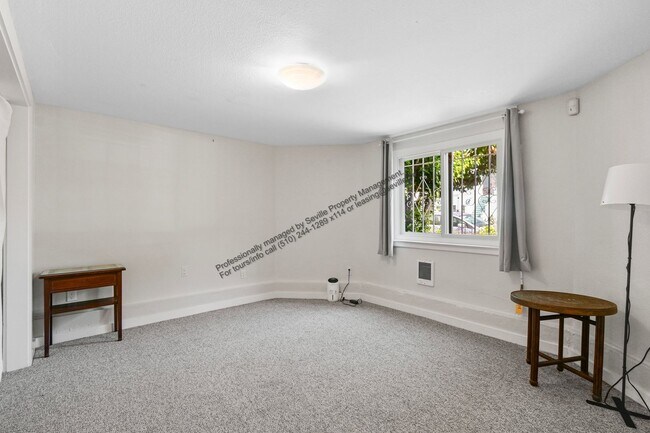 Building Photo - 3BD/1BA First-Floor Unit in West Oakland Duplex – All Utilities Included | $2,999/mo