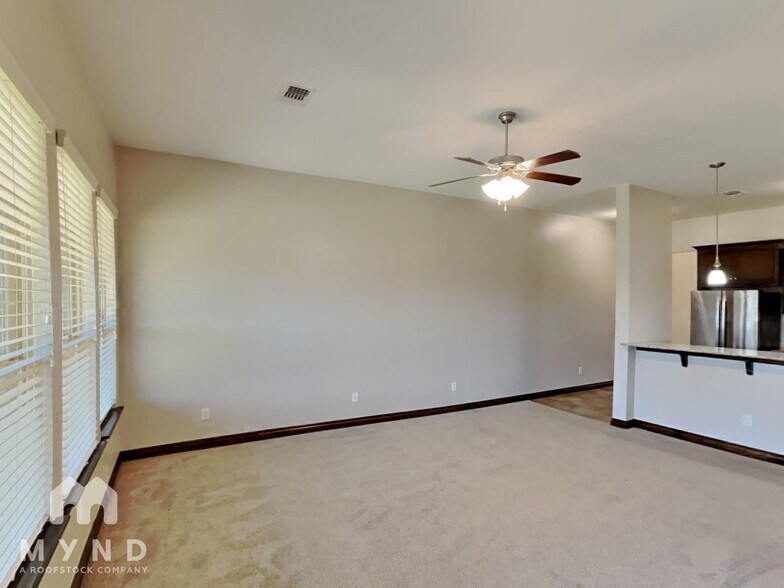 Building Photo - 1132 Merlin Dr