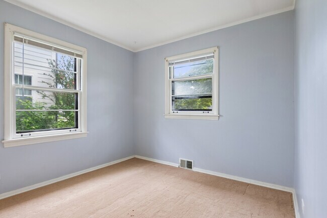 Building Photo - 226 Latrobe Ave