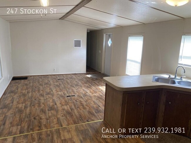 Building Photo - 247 Stockton St