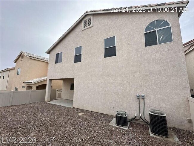 Building Photo - WONDERFUL NW HOME LOCATED IN THE ELKHORN RANCH COMMUNITY!!