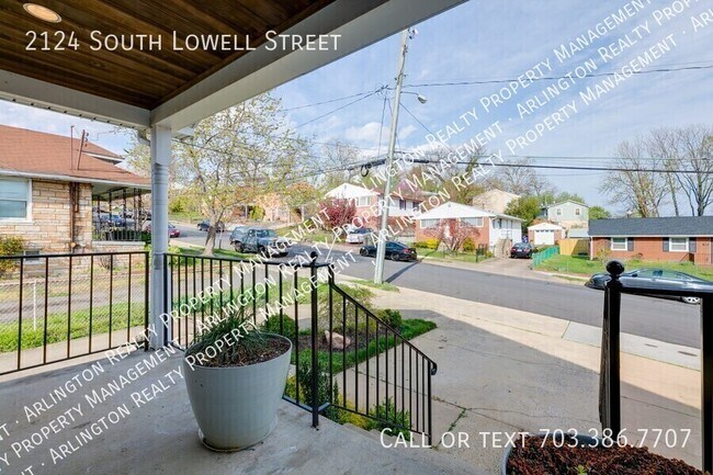 Building Photo - 2124 S Lowell St