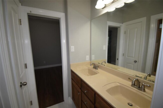 Building Photo - 20400 Horned Owl Trail