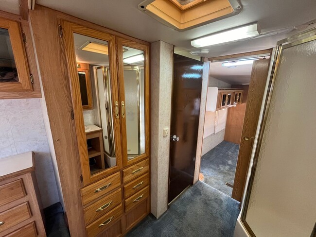 Building Photo - One Bedroom Trailer in Deer Valley - All u...