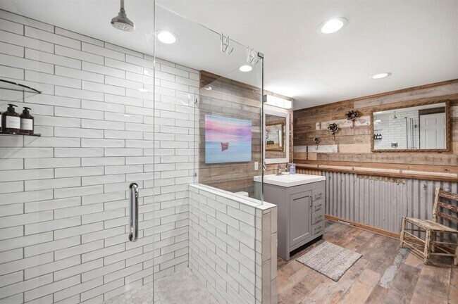 Building Photo - 82 Guada Coma Dr