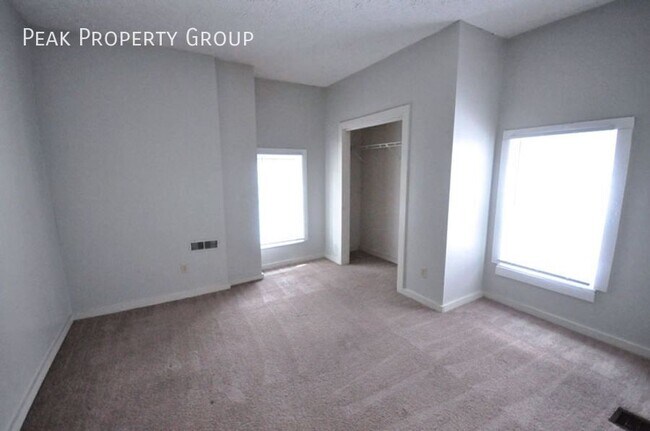 Building Photo - 1518 Worthington St