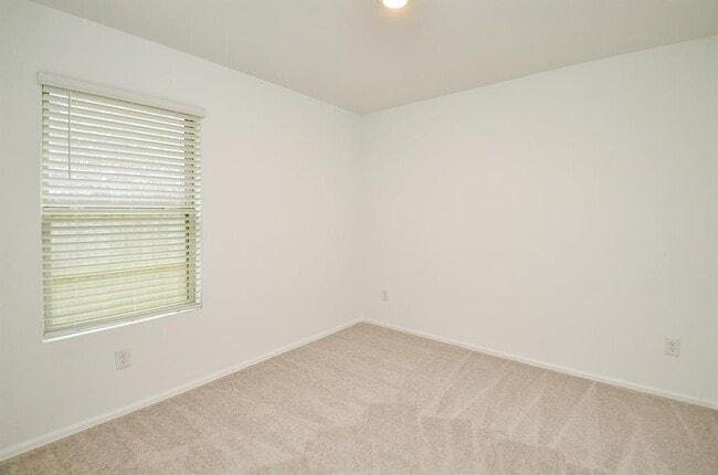 Building Photo - 27127 Breakaway Ln