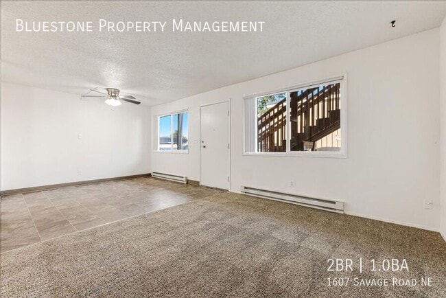 Building Photo - 1607 Savage Rd NE