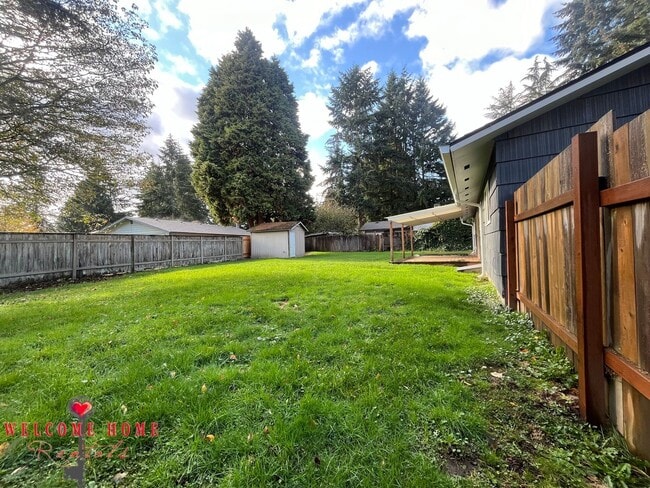 Building Photo - Beautiful Remodeled Rambler!!!  Come enjoy...