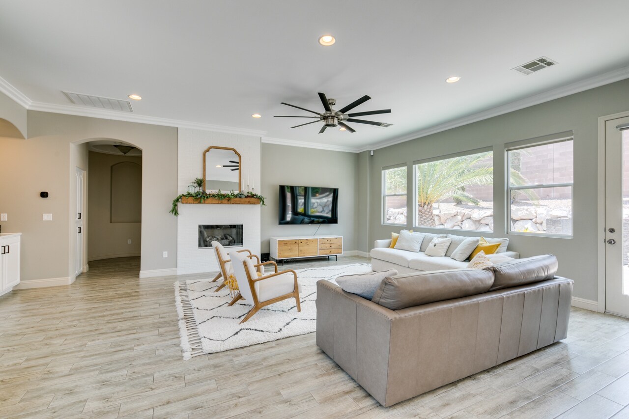 Building Photo - 65 Teahouse St