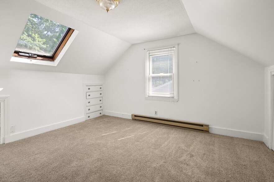 Building Photo - 89 Campbell Ave