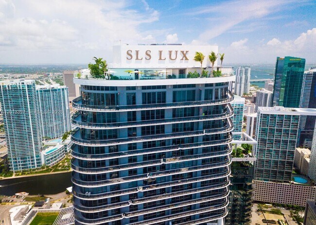 Building Photo - 801 S Miami Ave