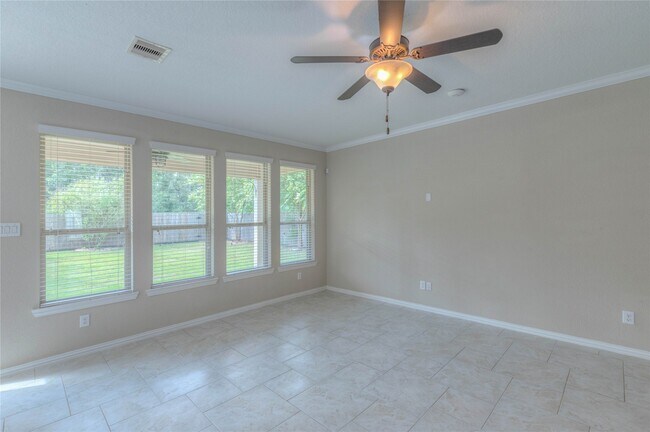 Building Photo - 2259 Golden Laurel Dr