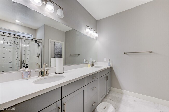 Building Photo - 7572 Mount Spokane Ct