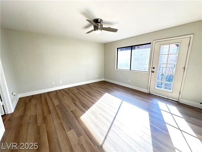 Building Photo - 3947 Delos Dr