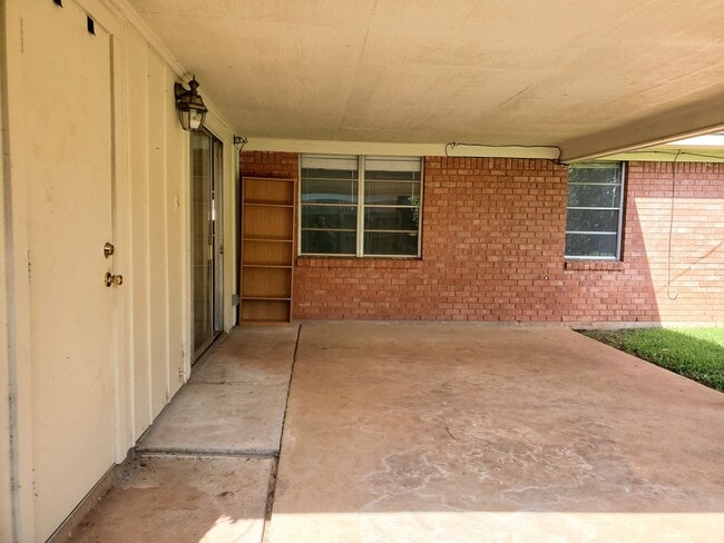 Building Photo - 2514 Belmont Blvd