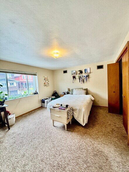 Building Photo - 4349 Murray Ave