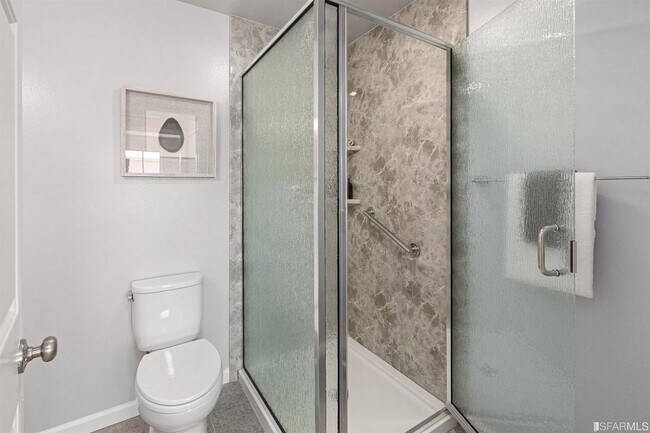 Building Photo - 999 Wisconsin St