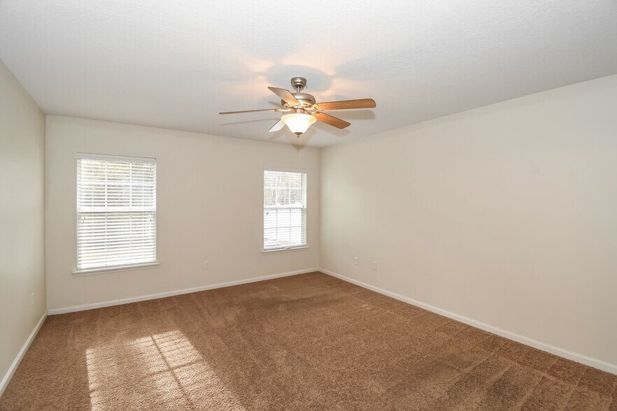 Building Photo - 2274 Tyson Lake Dr