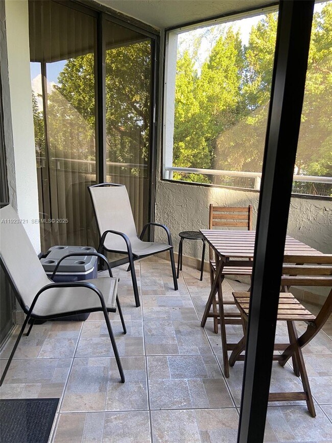 Building Photo - 8275 SW 152nd Ave