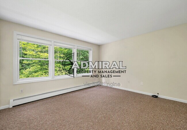 Building Photo - 65 Woodland Green