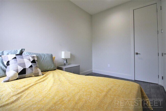 Floorplan - 446 Gates