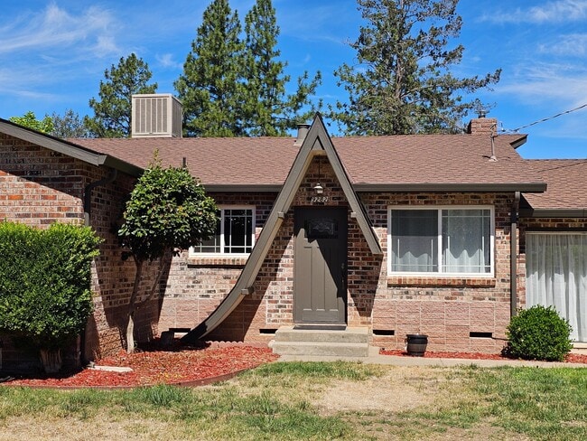 Building Photo - 9282 Mosquito Rd