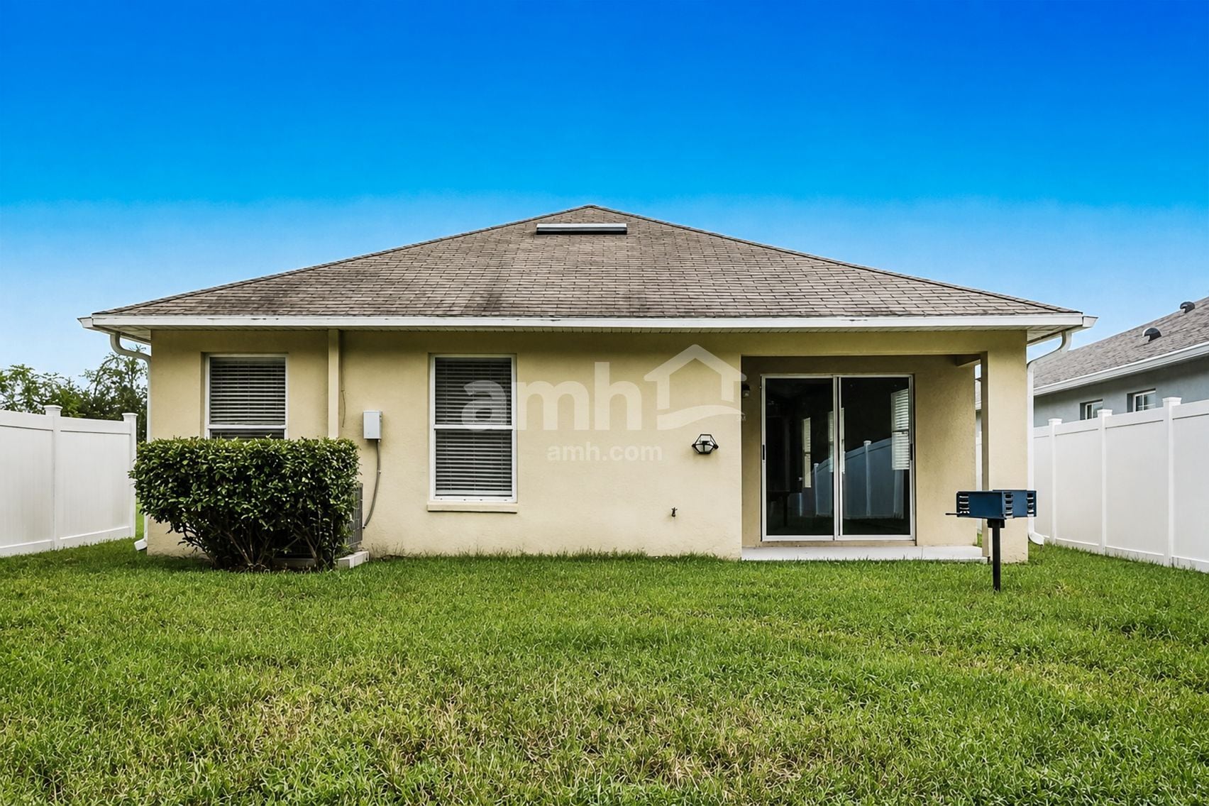 Building Photo - 25815 Crippen Dr