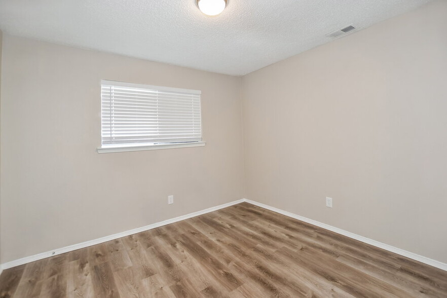 Building Photo - 1137 Harvest Hill Cir