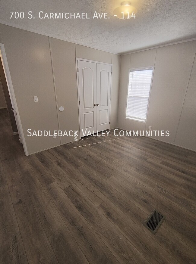 Building Photo - 700 S Carmichael Ave