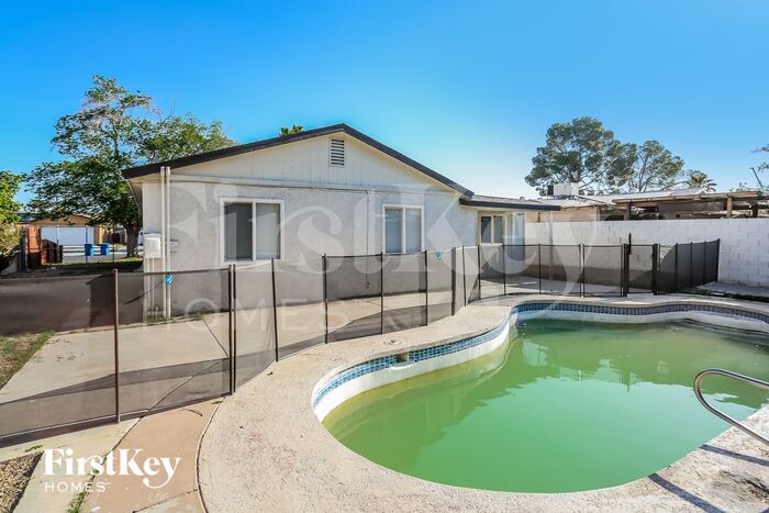Building Photo - 6309 Molino St