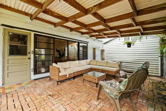 Building Photo - 2512 Sugar Loaf Ln