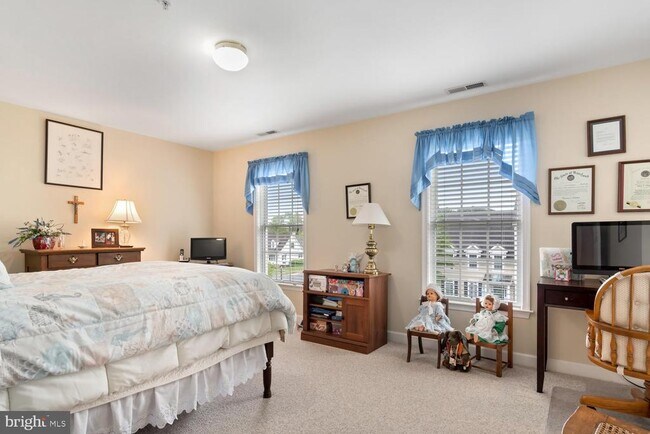 Building Photo - 28504 Sawgrass Ct