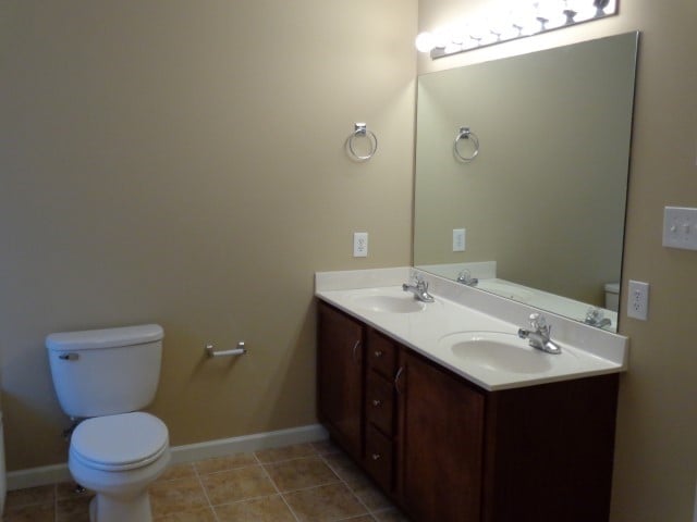 Building Photo - 5405 Crooked Oak Ln