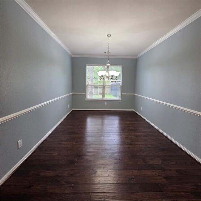 Building Photo - 26101 Brickhill Dr
