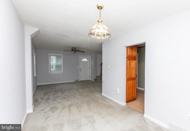 Building Photo - 1726 Redwood Ave