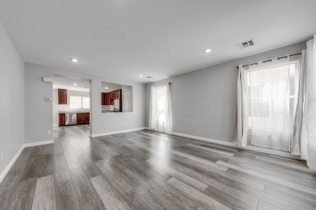 Building Photo - Charming Southwest Las Vegas Home with Open Layout & Prime Location Near the Strip