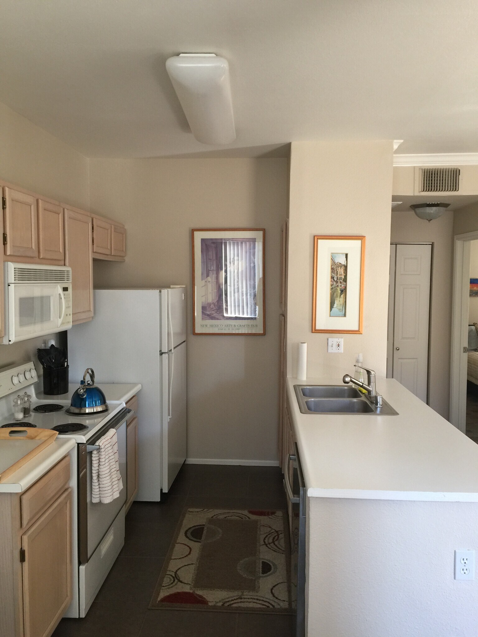 Building Photo - 7009 E Acoma Dr