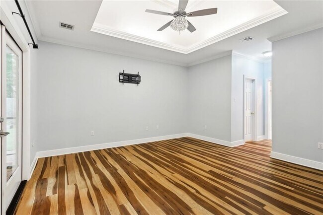 Building Photo - 1306 Woodmere Dr