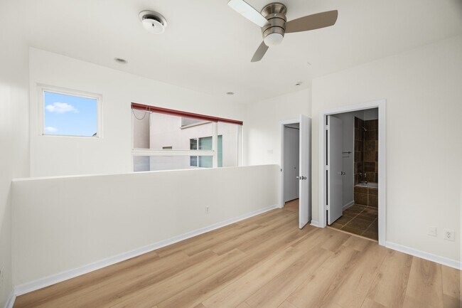 Building Photo - 5632 Kiam St