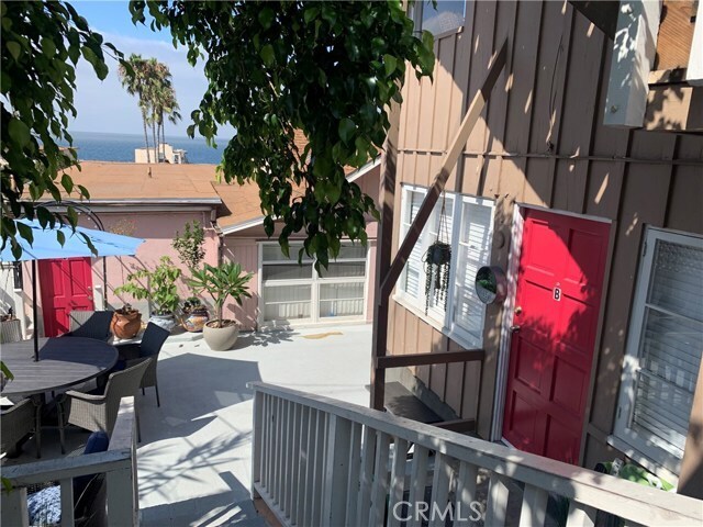 Building Photo - 662 S Coast Hwy