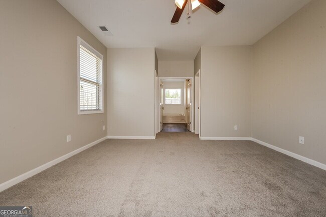 Building Photo - 3667 Shale Ln SE