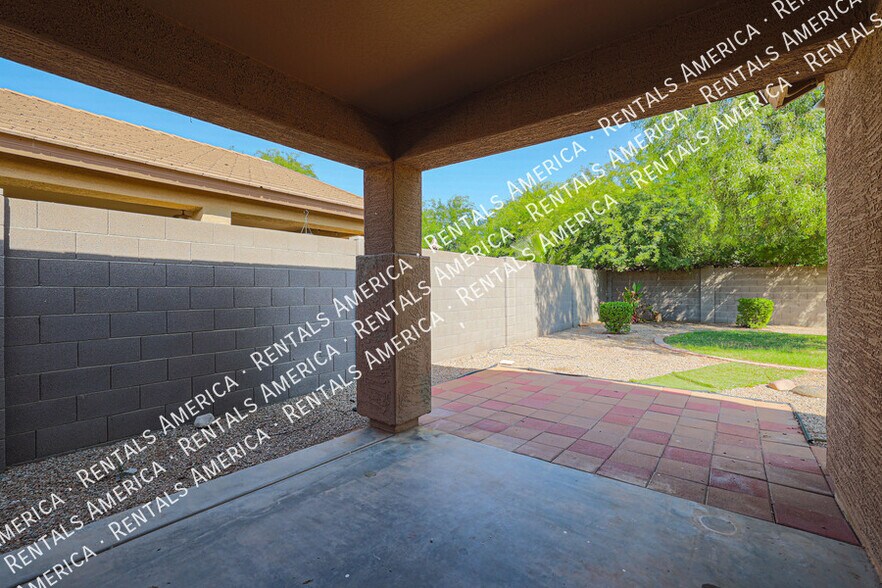 Building Photo - 36322 W Alhambra St