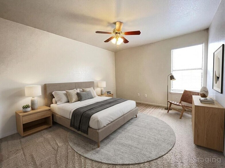 Building Photo - 1508 Nicholas Cir