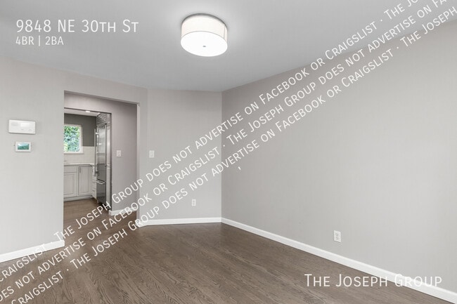 Building Photo - 9848 NE 30th St