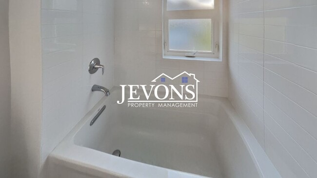 Building Photo - Luxury single-family home with inclusive water, sewer, and garbage